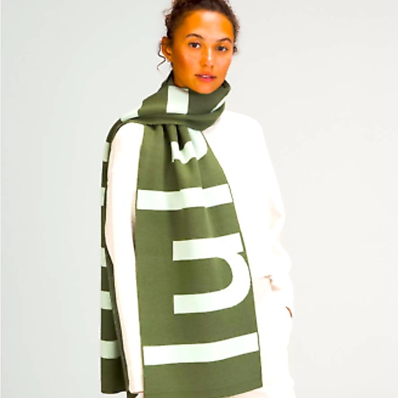 lululemon athletica Accessories - Lululemon wool blend logo scarf